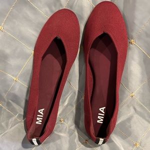 Mia Maroon Flats